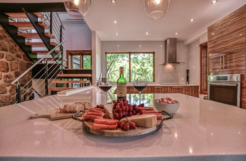 Sainte-Ann-des-Lacs House | Panorama CITQ 296502