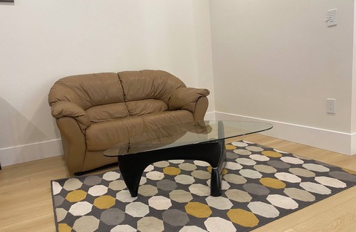 Surrey Newton House | Panorama ridge suite