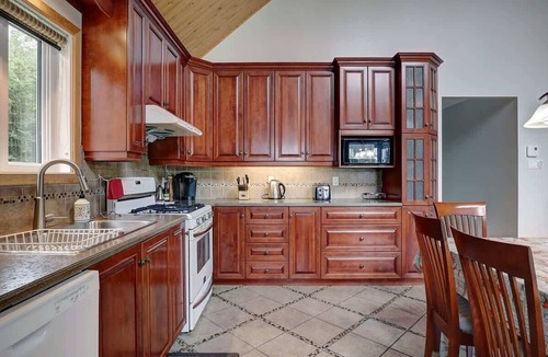 Potton House | Panoramic mountain view - L'Horizon doré - 12 acre