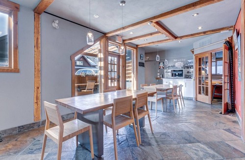 Town Centre Apartment | Pantbox Lodge · Paintbox Lodge~Sleeps 21~