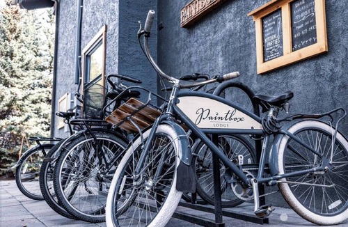 Town Centre Apartment | Pantbox Lodge · Paintbox Lodge~Sleeps 21~