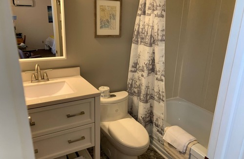 Port Elgin Hotel | Paradise Inn On The Beach