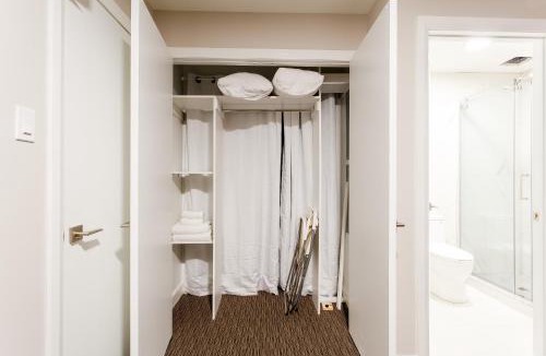Mile End Apartment | Parc Avenue Lofts