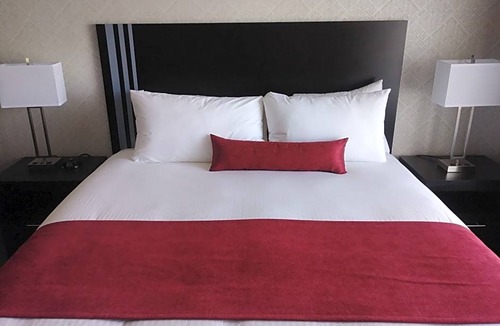 Leduc Hotel | Park Inn by Radisson, Leduc, AB