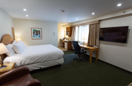 East Kootenay Cabin | Park Place Lodge