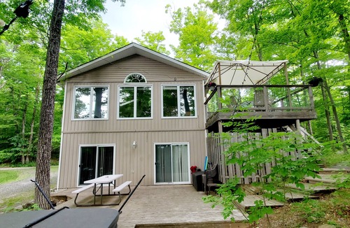 Lanark Highlands Cottage | Patterson Lake Retreat - Deerview Cottage - Waterfront