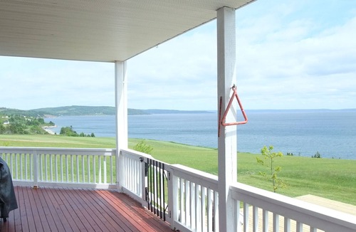 Boularderie Cottage | Peace and Comfort on Cape Breton's Bras d'Or Lakes: 3BR and 2Bath Dog Friendly
