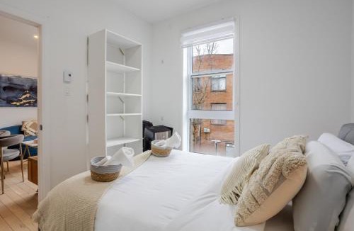 Ville-Marie Apartment | Peaceful 1BR Getaway Near MTL Village