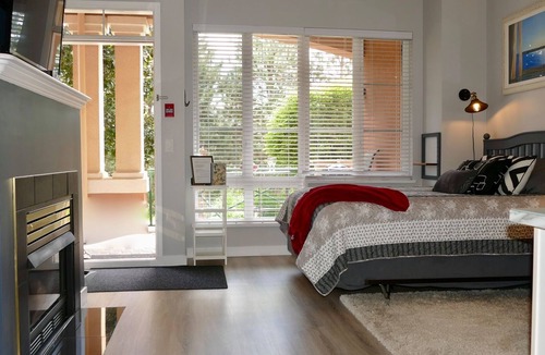 Quail Ridge Apartment | Peaceful, Beautiful, Romantic and right on the Golf Course!