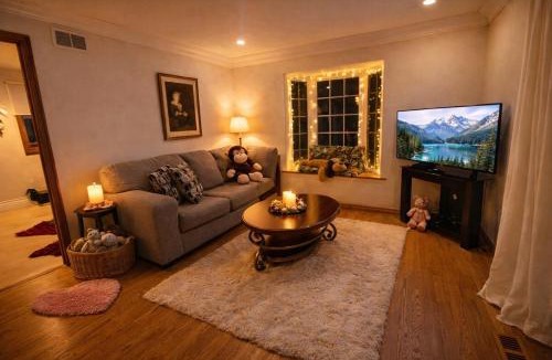 Mansfield House | Peaceful Forest Retreat with Fire Pit and BBQ near Mansfield Ski Club