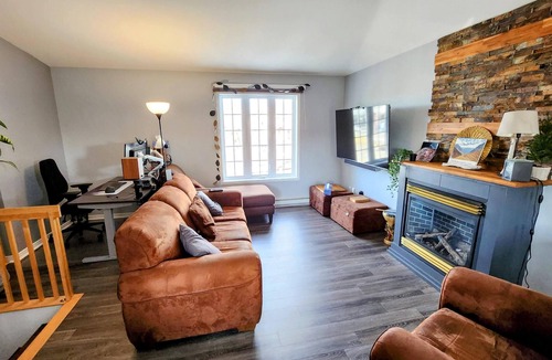La Riviere-du-Nord Regional County Municipality Condo | Peaceful home near ski hill + Forest view