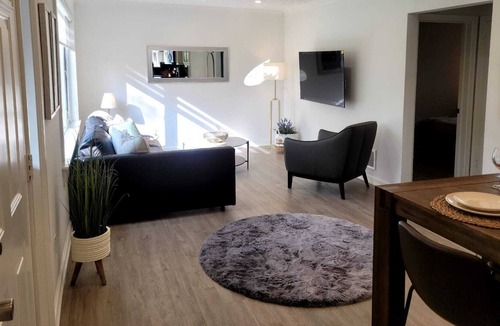 Newmarket House | Peaceful, relaxing 3-bedroom house with a big backyard in Newmarket