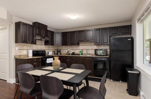 Regional District of Nanaimo House | Peaceful Spacious 2br Suite