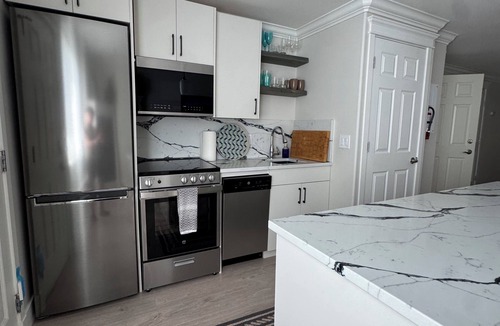 West Kelowna Estates House | PEAK POINT - Beautiful One Day & Perfect the Next!