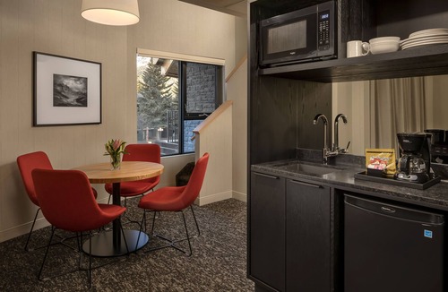 Banff Hotel | Peaks Hotel and Suites
