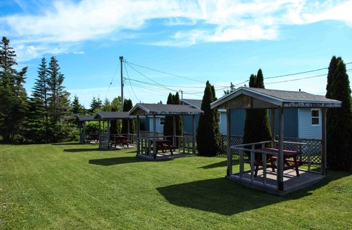 Louisbourg Cottage | Peck's Cottages in Louisbourg, NS - Minutes from the Louisbourg Fortress!