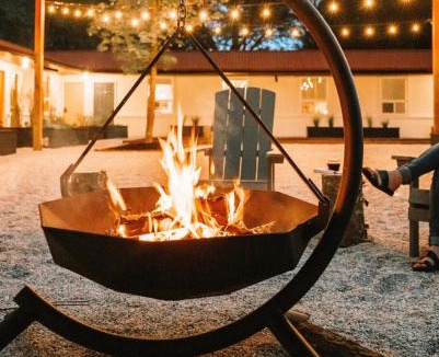 Thornbury Hotel | Penny's Motel