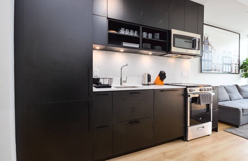 King West Village Condo | ⚡PENTHOUSE in Downtown Toronto with CN TOWER VIEWS + FREE PARKING!