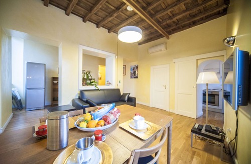 Rione VIII Sant'Eustachio Apartment | Penthouse with fantastic views of the monuments of Rome! Free wi-fi