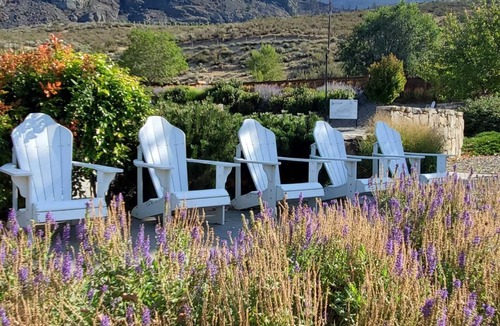 Okanagan-Similkameen Cottage | Perfect Canadian getaway at The Cottages on Osoyoos Lake! Aug still available!