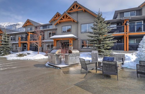 Dead Man's Flats Condo | Perfect condo get away in the Rockies