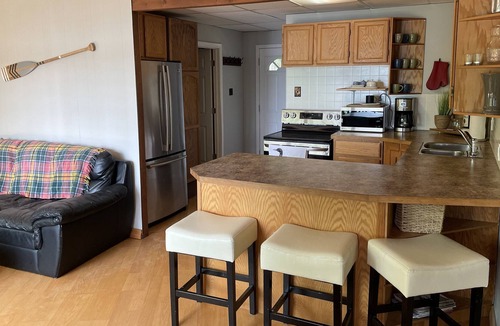 Marmora and Lake Cottage | Perfect Family Getaway on a Pristine Lake With Amazing Views and Swimming