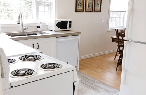 Morell Cottage | Perfect for beachcombers, golfers, day-trippers, and seafood lovers!