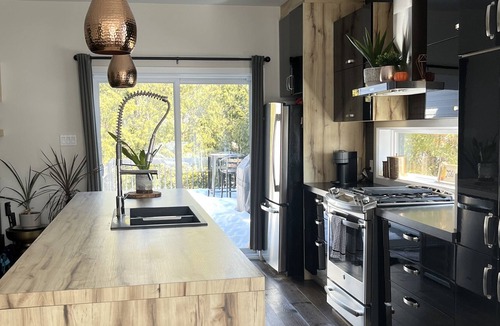 Therese-De Blainville Regional County Municipality House | Perfect house with pool and spa