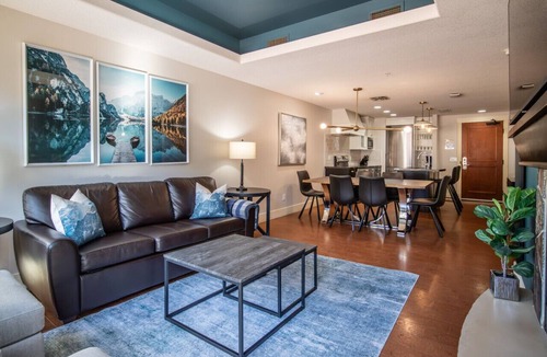 Canmore Apartment | Perfect Mountain Getaway with Pool & Hot Tub