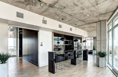 Griffintown Apartment | Perle Tout Équipée Avec Vue, Balcon et Wi-fi Vieux-montréal et Centre-ville