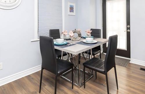 Centretown West Apartment | Pet Friendly - 1BR Newly Renovated Apartment