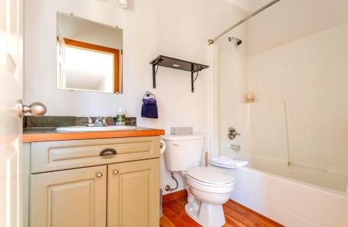 East Kootenay House | Pet Friendly 3 Bdrm Home with Hot Tub by StayIn