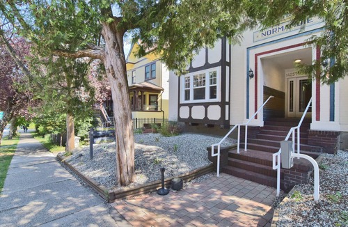 Downtown Vancouver Apartment | Pet Friendly Furnished One Bedroom@1425 Haro