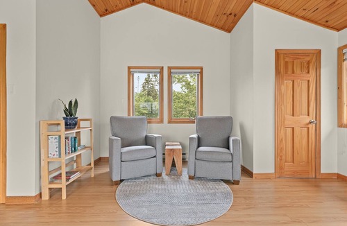 Halifax County House | Pet-friendly Lakefront Home w/Sauna. Close to Peggy's Cove, 40 Mins to Halifax.