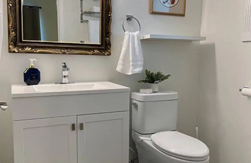 Southeast Kelowna Other | Pet Friendly Licensed Suite on Haskap Farm