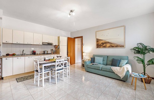 Baveno Apartment | Petalo Bianco: 100m from Lake, Parking and Balcony, Baveno, Italy