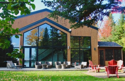 Sainte-Cecile-de-Whitton Ski Chalet | Petit coin de Paradis