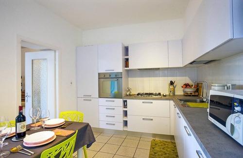 Gonte Apartment | Piazzale Italia by Lago Reisen