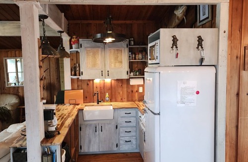 Muskoka Lakes Cottage | Picturesque Leonard Lake cottage