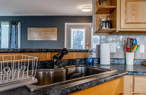 Bobcaygeon Cottage | Pigeon Lakeside Family Cottage With Amazing Views Lots of Activities and Fishing