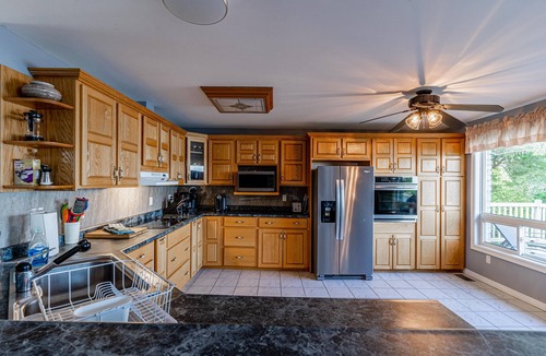 Bobcaygeon Cottage | Pigeon Lakeside Family Cottage With Amazing Views Lots of Activities and Fishing