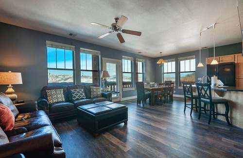 Pinebrook Condo | Pine Brook Point T2: 2 bedroom, 2 bath, quite location
