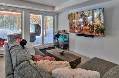 Amherst Ski Chalet | Pine Tree Lodge