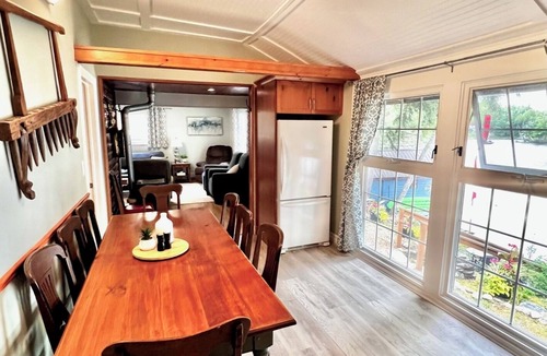 Dysart et al Cottage | Pineview Retreat Cottage Rental - Haliburton