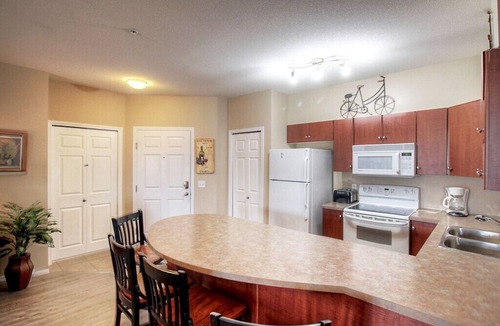 Quail Ridge Condo | Pinnacle Pointe Resort # 1202- 3Bedroom-2Bath - 90 Day Min -