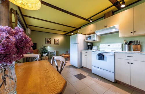 Golden House | Pioneer & Dogtooth Suites | Sleeps up to 8