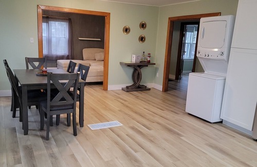Tangier Cottage | Pleasant Harbour Oceanfront Hot-tub and Kayaks