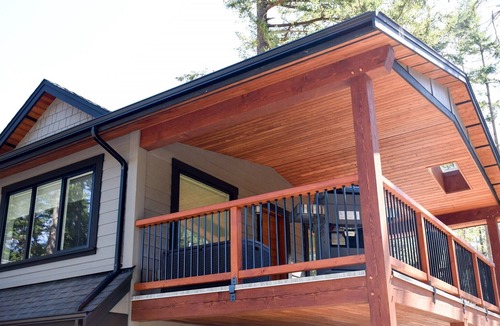 Comox House | Point Holmes Carriage House