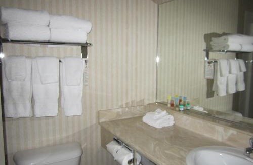 Dawson Creek Hotel | Pomeroy Inn and Suites Dawson Creek
