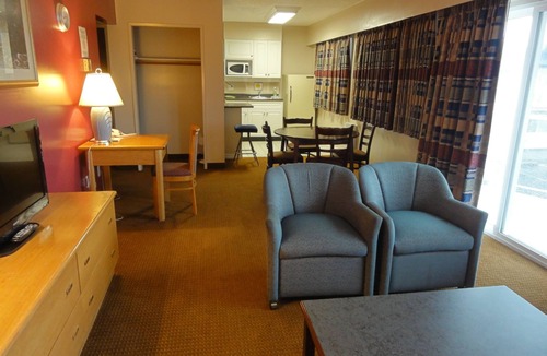 Comox Hotel | Port Augusta Inn and Suites